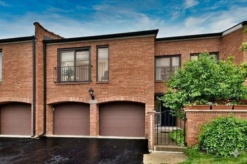 2S727 Williamsburg Ct, Oak Brook, IL, 60523-1080 | Card Image