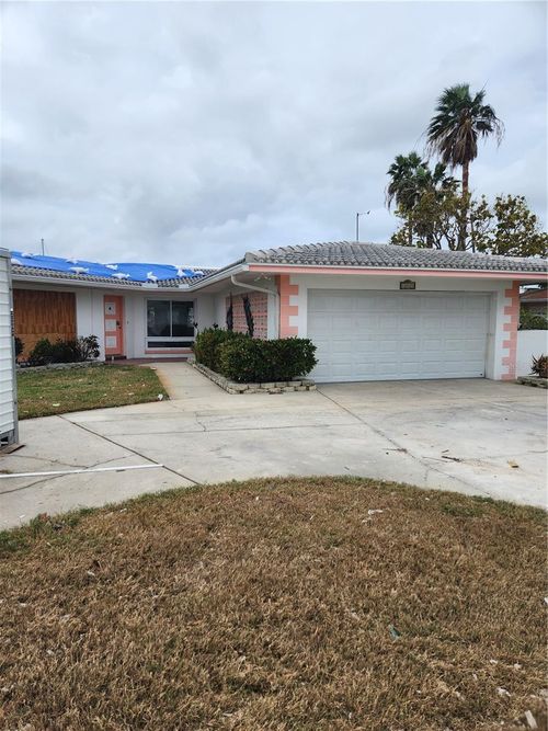 12520 4th Street E, TREASURE ISLAND, FL, 33706 | Card Image