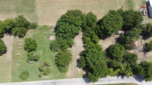 210 Killough St, Newark, TX, 76071-3815 | Card Image