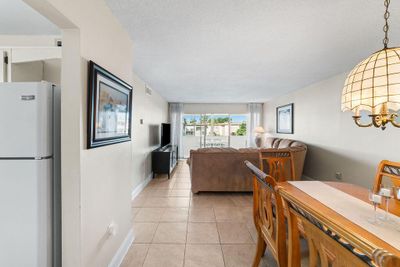 102 - 504 Davis Road, Condo with 2 bedrooms, 2 bathrooms and null parking in Palm Springs FL | Image 2