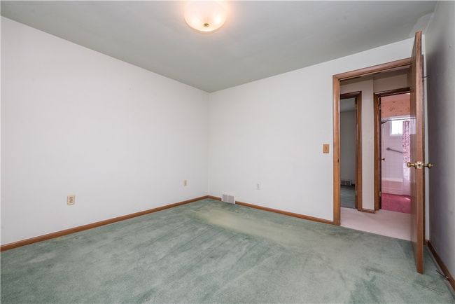 458 Rosslyn Ave, House other with 4 bedrooms, 2 bathrooms and 1 parking in Springdale PA | Image 33