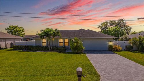 3810 Se 12th Pl, Cape Coral, FL, 33904-7953 | Card Image