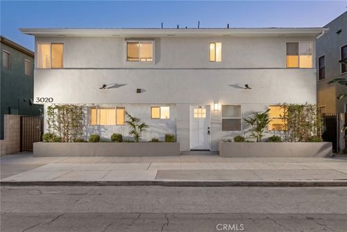15-3020 E 3rd St, Long Beach, CA, 90814-6416 | Card Image