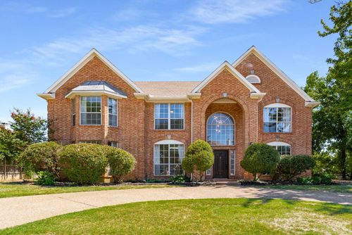 672 Oakdale Dr, Plano, TX, 75025-6111 | Card Image