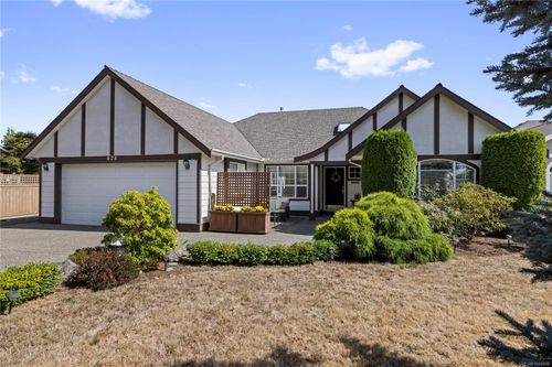 828 Sunray Rd, Parksville, BC, V9P1A6 | Card Image