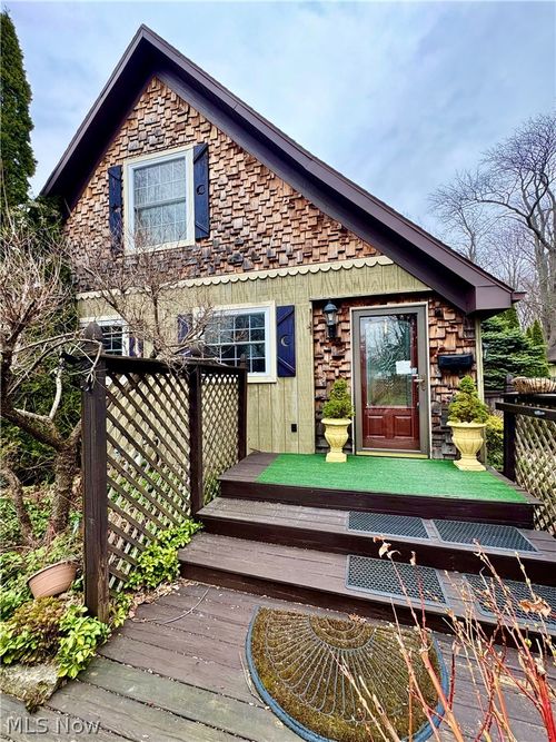 600 Lakeview Ave, Conneaut, OH, 44030-1318 | Card Image