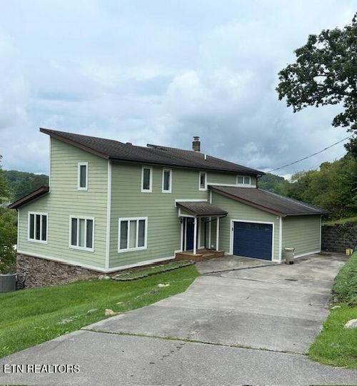 135 Modoc Ave Ne, Wise, VA, 24293-5413 | Card Image