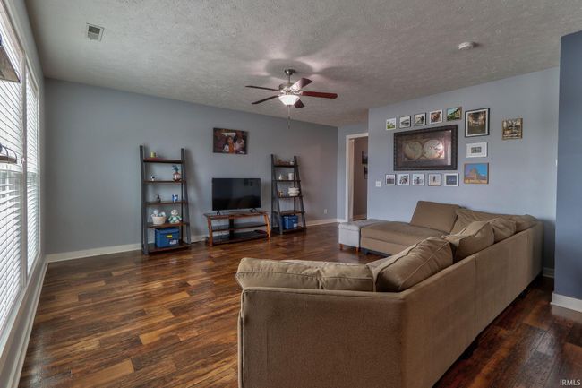 9201 Wynnfield Dr, House other with 3 bedrooms, 3 bathrooms and null parking in Evansville IN | Image 4