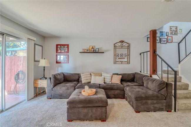 Living Room | Image 8