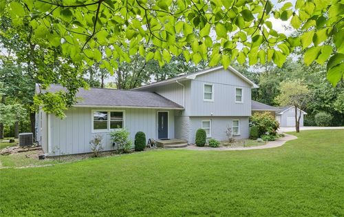 20800 N 920 East Rd, Oakwood, IL, 61858-6253 | Card Image