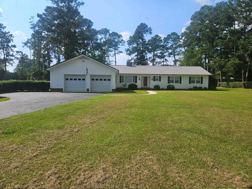 Dogwood Dr, Nashville, GA 31639