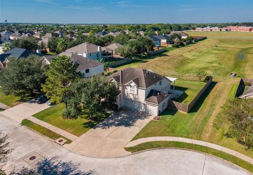 3004 Macoma Ave, Pearland, TX, 77581-1728 | Card Image