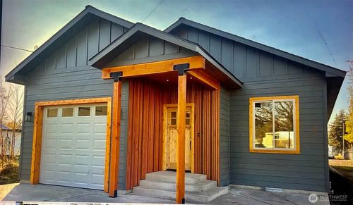 124 Murphy St, Waitsburg, WA, 99361-9796 | Card Image