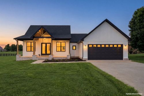 105 Dorton Dr, Lancaster, KY, 40444-7231 | Card Image
