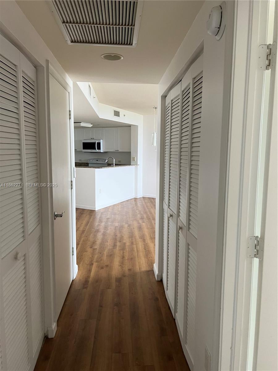 Residential in Aventura 5