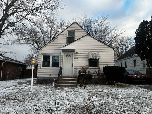 1025 90th Street, Niagara Falls, NY, 14304 | Card Image