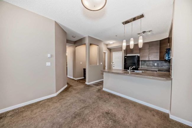 323 - 207 Sunset Drive, Home with 2 bedrooms, 2 bathrooms and 1 parking in Cochrane AB | Image 6