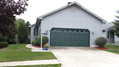 3763 Creekside Dr, Traverse City, MI, 49684-7244 | Card Image
