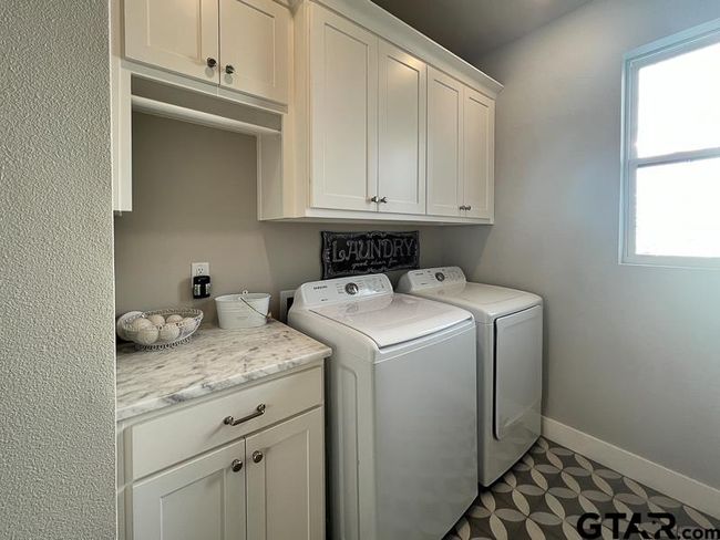 902 Charlie, House other with 3 bedrooms, 2 bathrooms and null parking in Whitehouse TX | Image 17