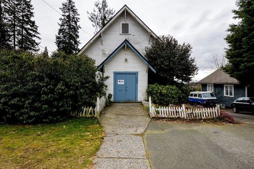 131 E Kings Road, North Vancouver, BC, V7N1H4 | Card Image