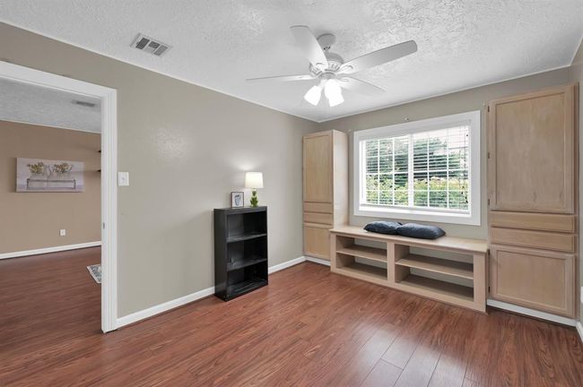 Secondary bedroom upstairs | Image 24