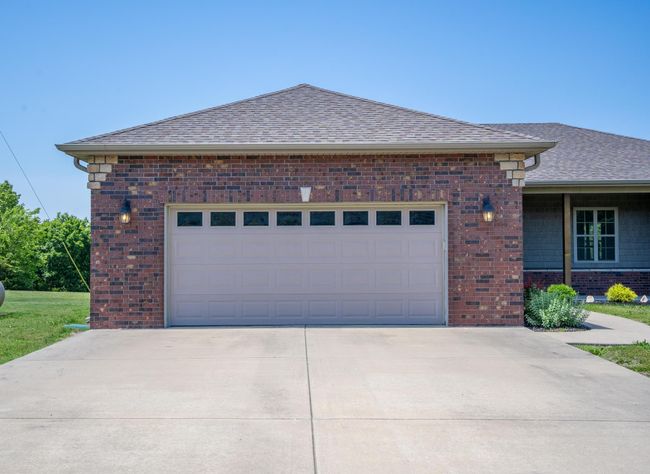 Table Rock Lake Home | Image 42