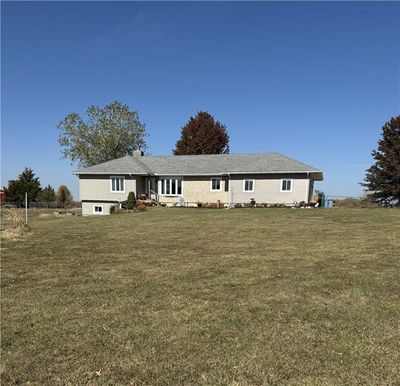 13820 W 319th Street, House other with 3 bedrooms, 3 bathrooms and null parking in Paola KS | Image 1