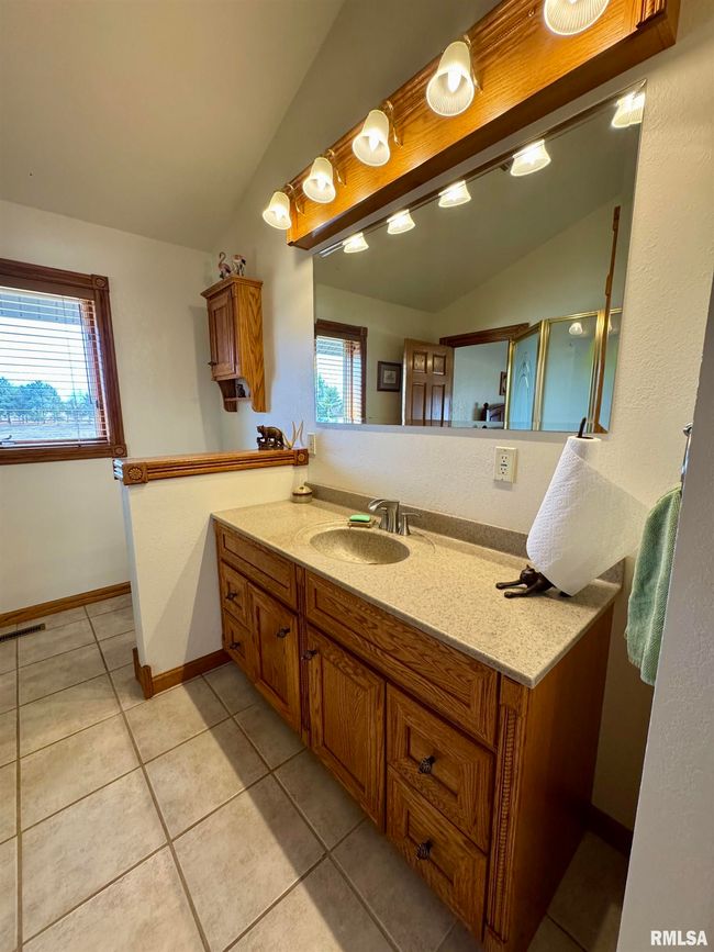1316 Bridgeport Rd, House other with 3 bedrooms, 2 bathrooms and null parking in Maquon IL | Image 40