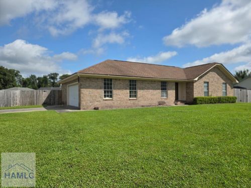 917 Malibu Dr, Hinesville, GA, 31313-6461 | Card Image