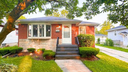 658 Mackinaw Ave, Calumet City, IL, 60409-4012 | Card Image