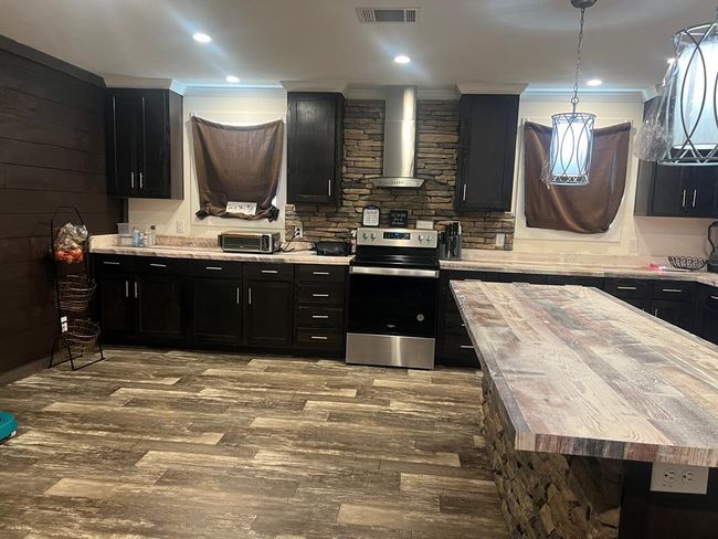 556 County Road 1835, House other with 4 bedrooms, 2 bathrooms and null parking in Crockett TX | Image 6