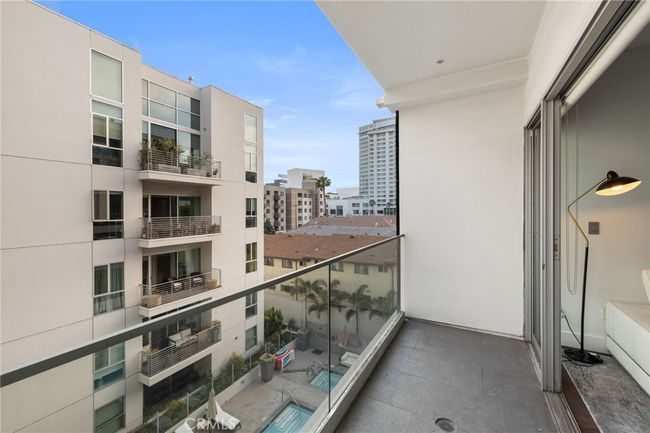 Prime interior unit location!! That is the Ovation and Hollywood in the distance. | Image 33