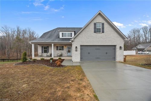 112 Hackamore Trl, Lexington, NC, 27295-9906 | Card Image