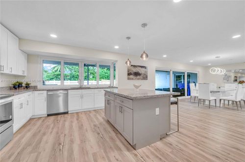 4901 Park Rd, Hollywood, FL, 33021-4053 | Card Image