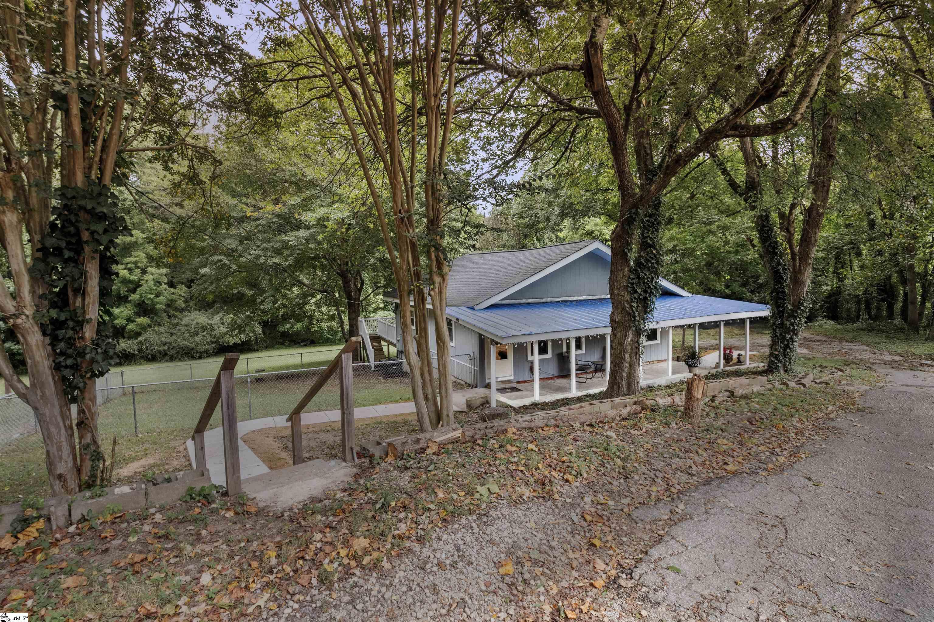 Geer Hwy, Travelers Rest, SC 29690
