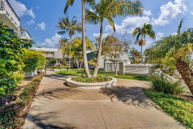 34 Montego Ct, Condo with 2 bedrooms, 3 bathrooms and 2 parking in Coronado CA | Image 42