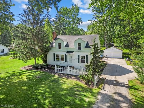 38524 Wood Rd, Willoughby, OH, 44094-7607 | Card Image