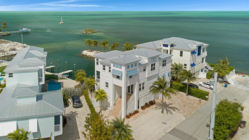 865 50th Street Gulf, Marathon, FL, 33050-2657 | Card Image
