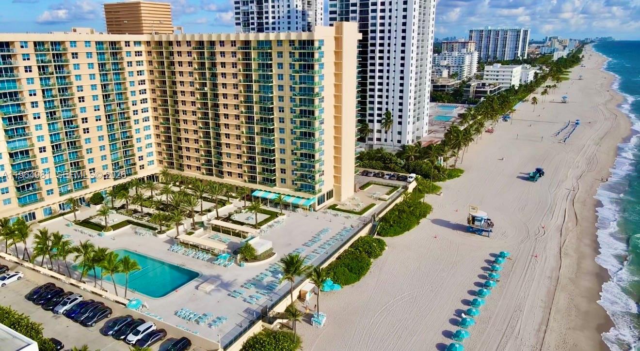 Residential Lease in Hollywood 3