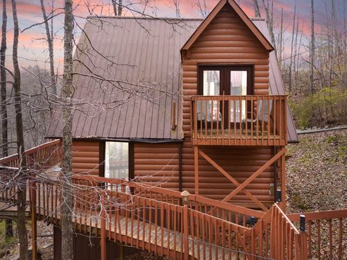 99 Debbie Lane, Slade, KY, 40376 | Card Image