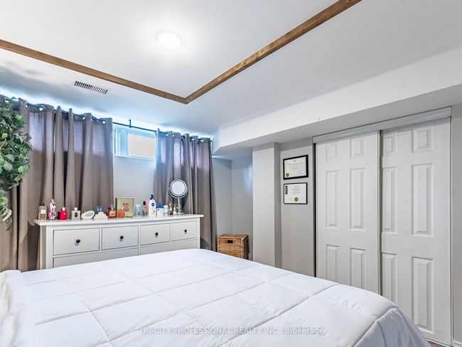 866 Krosno Blvd, House attached with 5 bedrooms, 2 bathrooms and 2 parking in Pickering ON | Image 28