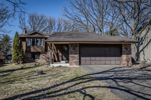 225 106th Ave Nw, Coon Rapids, MN, 55448-5061 | Card Image