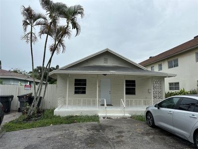 2742 Pierce St, Home with 0 bedrooms, 0 bathrooms and 8 parking in Hollywood FL | Image 2