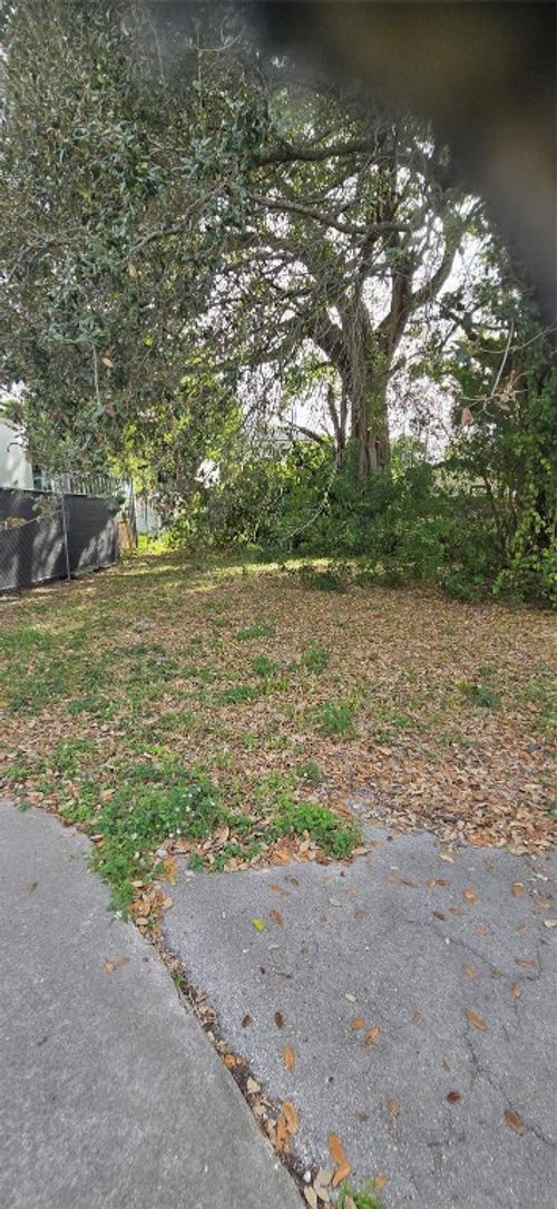 2948 Nw 46th St, Miami, FL, 33142-4426 | Card Image