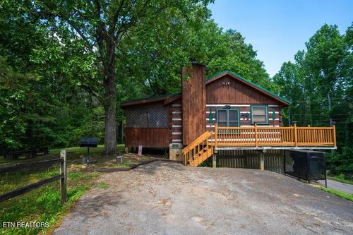 1510 Ridgecrest Dr, Sevierville, TN, 37876-7400 | Card Image