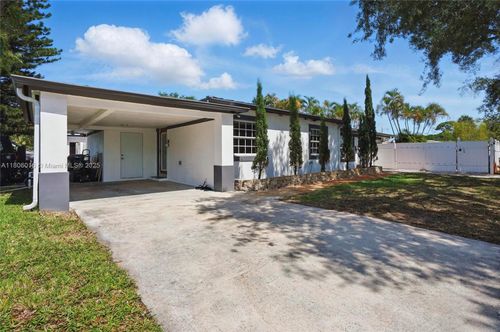 01-2000 Sw 4th Ave, Fort Lauderdale, FL, 33315-2504 | Card Image