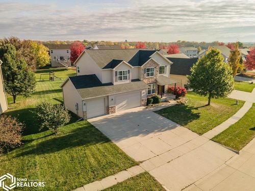 1618 Quail Ridge Rd, Cedar Falls, IA, 50613-4979 | Card Image