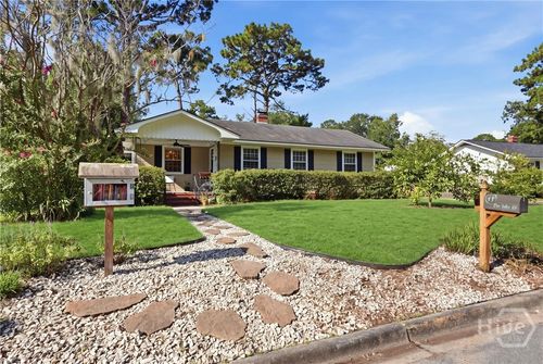 48 Pine Valley Rd, Savannah, GA, 31404-5815 | Card Image