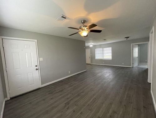 4219 Dacca Dr, Houston, TX, 77047-1231 | Card Image