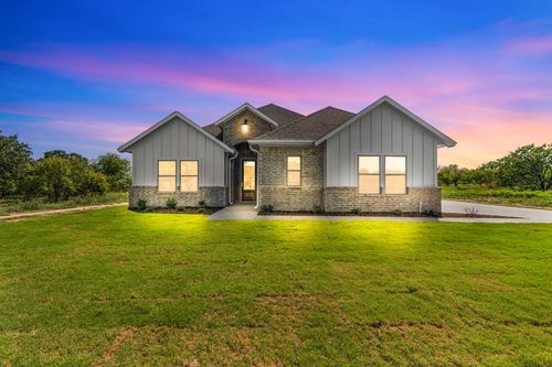 145 Tobiano Trce, Brock, TX, 76087-6748 | Card Image